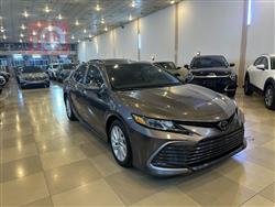 تۆیۆتا کامری